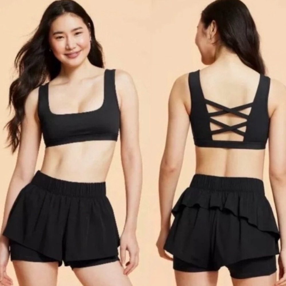 Blogilates- Black Strappy Sports Bra